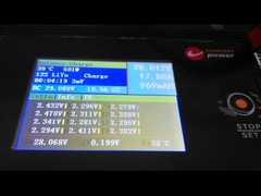 La batterie 12S LTO est en charge à 20A sur le chargeur d'équilibre C4012B